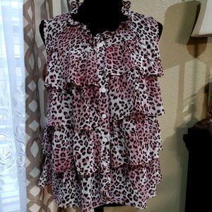 Lady Noiz Sleeveless Blouse